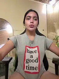 TS-SimplyTheBest — stripchatでウェブカムモデルオンライン