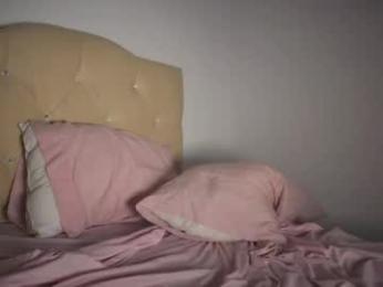 aiisha18 — chaturbateでウェブカムモデルオンライン