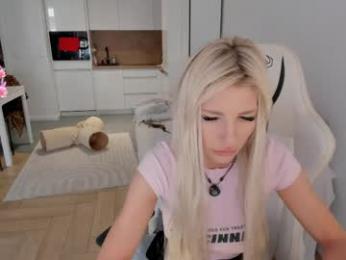 sugar_rainbow — Chaturbate stream photo (May 2026)