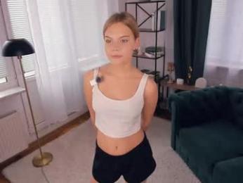 angelinahass — Chaturbate stream photo (Apr 2026)