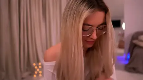 KylieJoyce — Stripchat stream photo (Apr 2026)