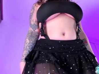 yesikasaenz — Chaturbate stream photo (Apr 2026)