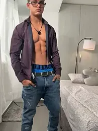 Paradise_boy__ — Stripchat stream photo (Aug 2026)