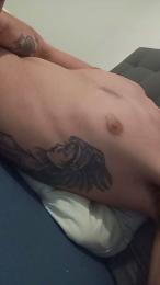 grosbaiseur23 — Cam4 stream photo (Apr 2026)