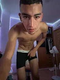 flacoo227 — Stripchat stream photo (Aug 2026)