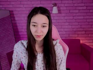 Sunniva Downton — Flirt4free stream photo (Feb 2026)