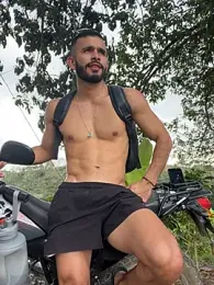 Jacksonfranco — stripchatでウェブカムモデルオンライン