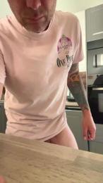 elninio83 — Cam4 stream photo (May 2026)
