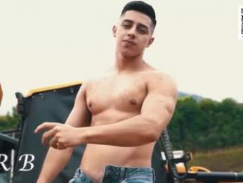 devin_hunter — chaturbateでウェブカムモデルオンライン