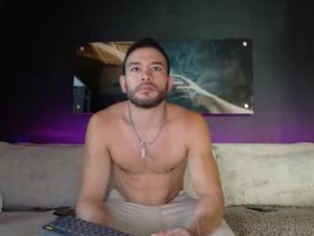 crhistian1_ — chaturbateでウェブカムモデルオンライン