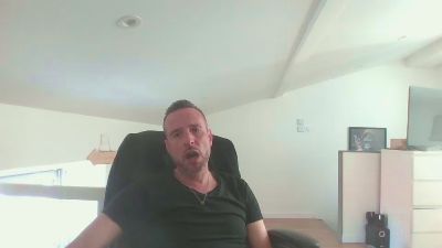 pierre752 — Cam4 stream photo (May 2026)
