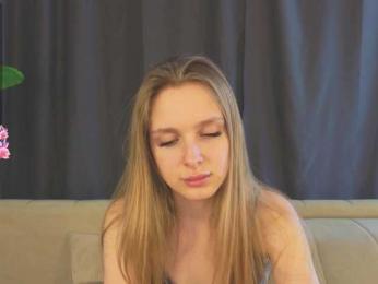 CrimsonAura — bongacams