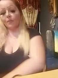 Szenyoritaa — Stripchat stream photo (Sep 2026)