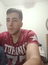 agustinn_r — Stripchat profile photo
