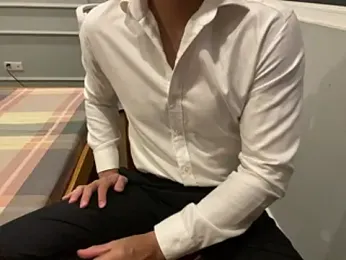 17Komodo — Stripchat stream photo (Jul 2026)