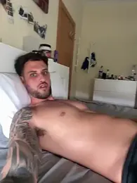 roberto24c — Stripchat stream photo (May 2026)