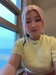 winter11 — stripchatでウェブカムモデルオンライン