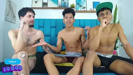 Interracial_Snow_Bunny — Stripchat stream photo (Apr 2026)