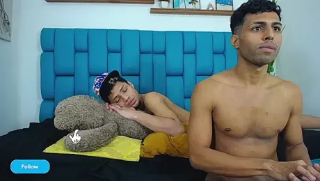 Interracial_Snow_Bunny — Stripchat stream photo (Apr 2026)