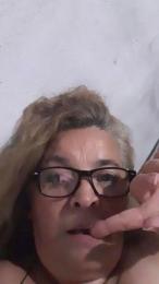 momismilf544 — Cam4 stream photo (Mar 2026)