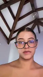 Arilw — Stripchat stream photo (Mar 2026)