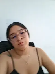 -VICKKY — Stripchat stream photo (Mar 2026)