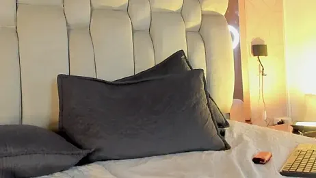 Isa_Little_Star — Stripchat stream photo (Mar 2026)