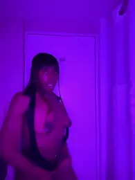 LadyLondyn — Stripchat stream photo (Sep 2024)