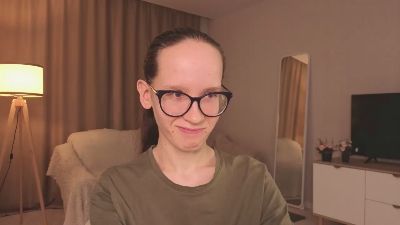 LeilaDurow — Cam4 stream photo (Apr 2026)