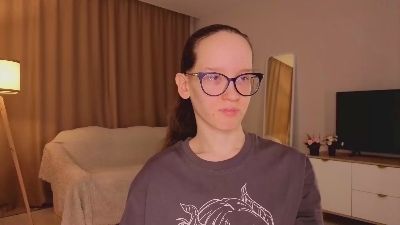 LeilaDurow — Cam4 stream photo (Apr 2026)