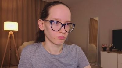 LeilaDurow — Cam4 stream photo (Apr 2026)