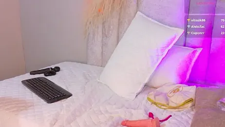 Sheinny_brown1 — Stripchat stream photo (Mar 2026)