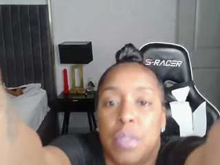 january-rose — camsodaでウェブカムモデルオンライン