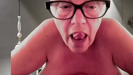 Mystery-Grandmother — Stripchat stream photo (Feb 2026)