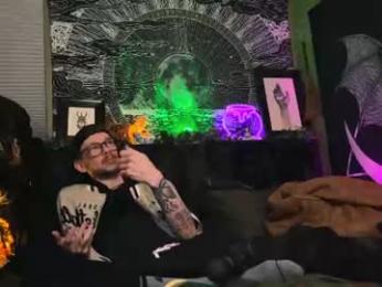 webz_and_kordz — chaturbateでウェブカムモデルオンライン