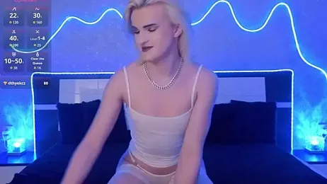 vulgarblondee — Stripchat stream photo (Jul 2026)