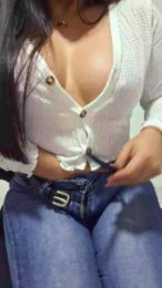 isabella323 — Cam4 stream photo (Apr 2026)