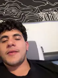 krispykreme17 — Stripchat stream photo (May 2025)
