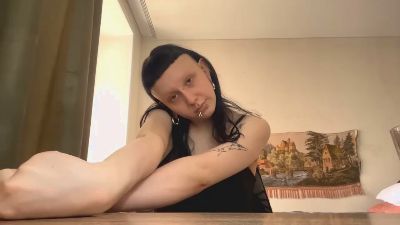 OteliaLeban — Cam4 stream photo (Aug 2026)