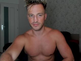 Hans Lagerfeld — flirt4freeでウェブカムモデルオンライン