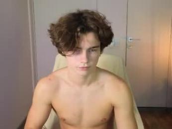 whiteskyy_ — Chaturbate stream photo (Aug 2026)