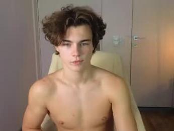 whiteskyy_ — Chaturbate stream photo (Aug 2026)