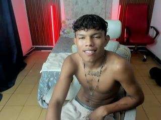 juan-mhata — Camsoda stream photo (Mar 2026)