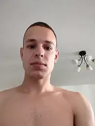 pretty_roman — Stripchat stream photo (Aug 2025)