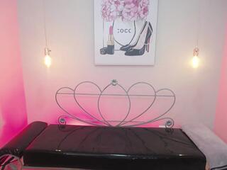 Adri Gomez — Flirt4free stream photo (Apr 2026)