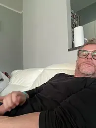 Axl_hot — Stripchat stream photo (Apr 2026)