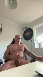 hornyhants1 — Cam4 stream photo (Mar 2026)