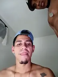 WolVID_XX77 — stripchatでウェブカムモデルオンライン
