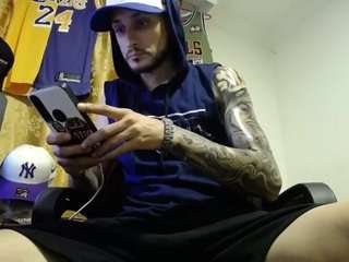 maestrojhon14 — Camsoda stream photo (Apr 2026)