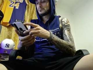 maestrojhon14 — Camsoda stream photo (Apr 2026)